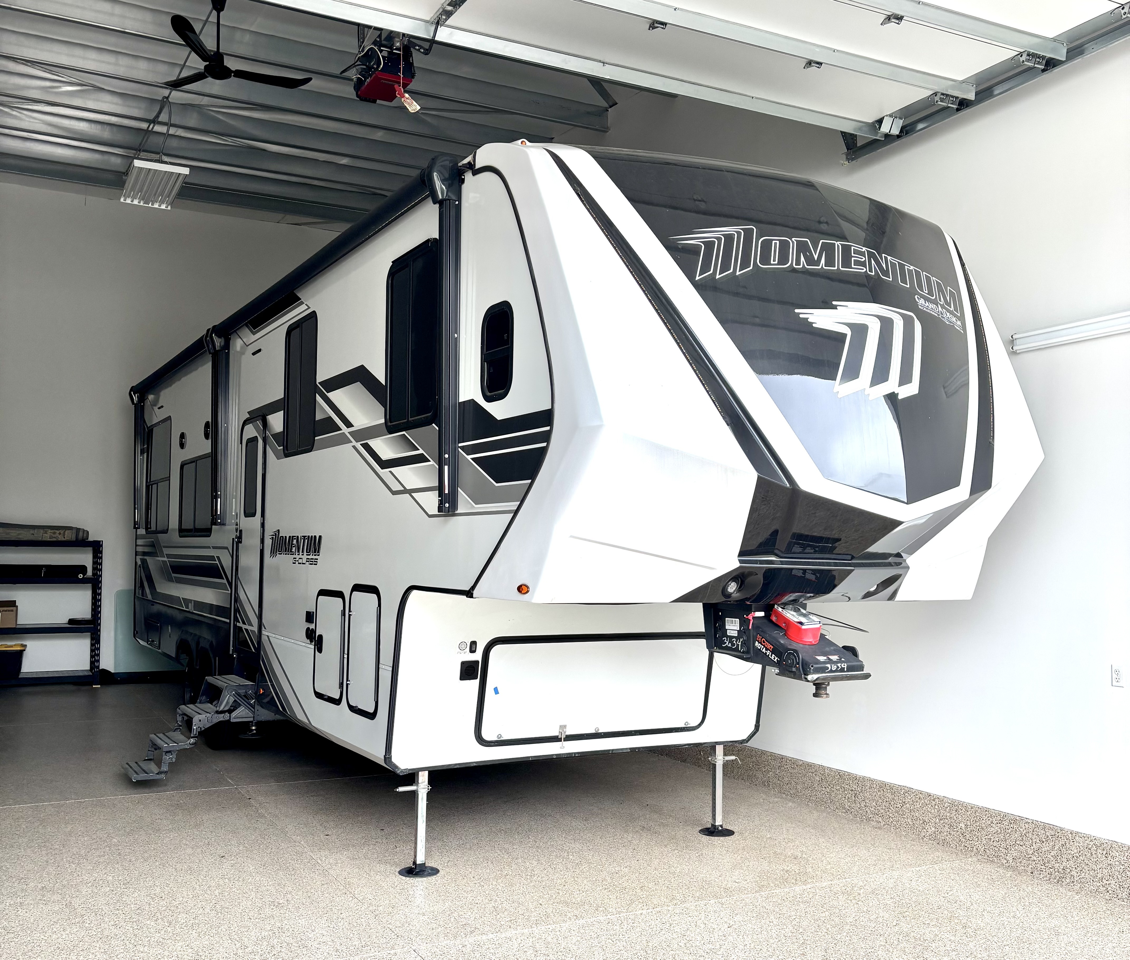 2025 Grand Design MOMENTUM G-CLASS 325G in eagle ID
