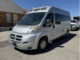 2016 ROADTREK ZION SRT