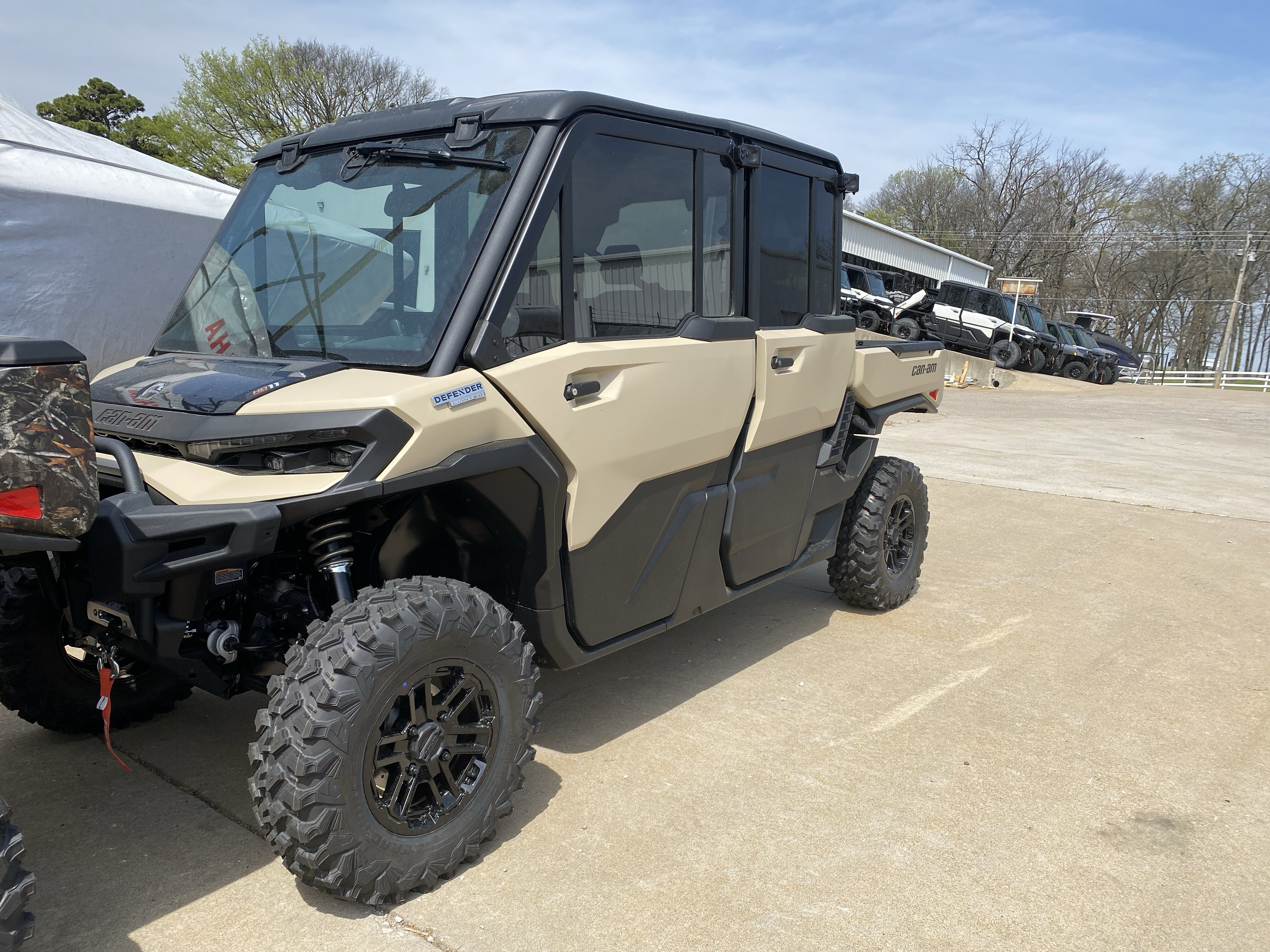 2026 Can-Am Defender MAX Limited HD11 in afton OK