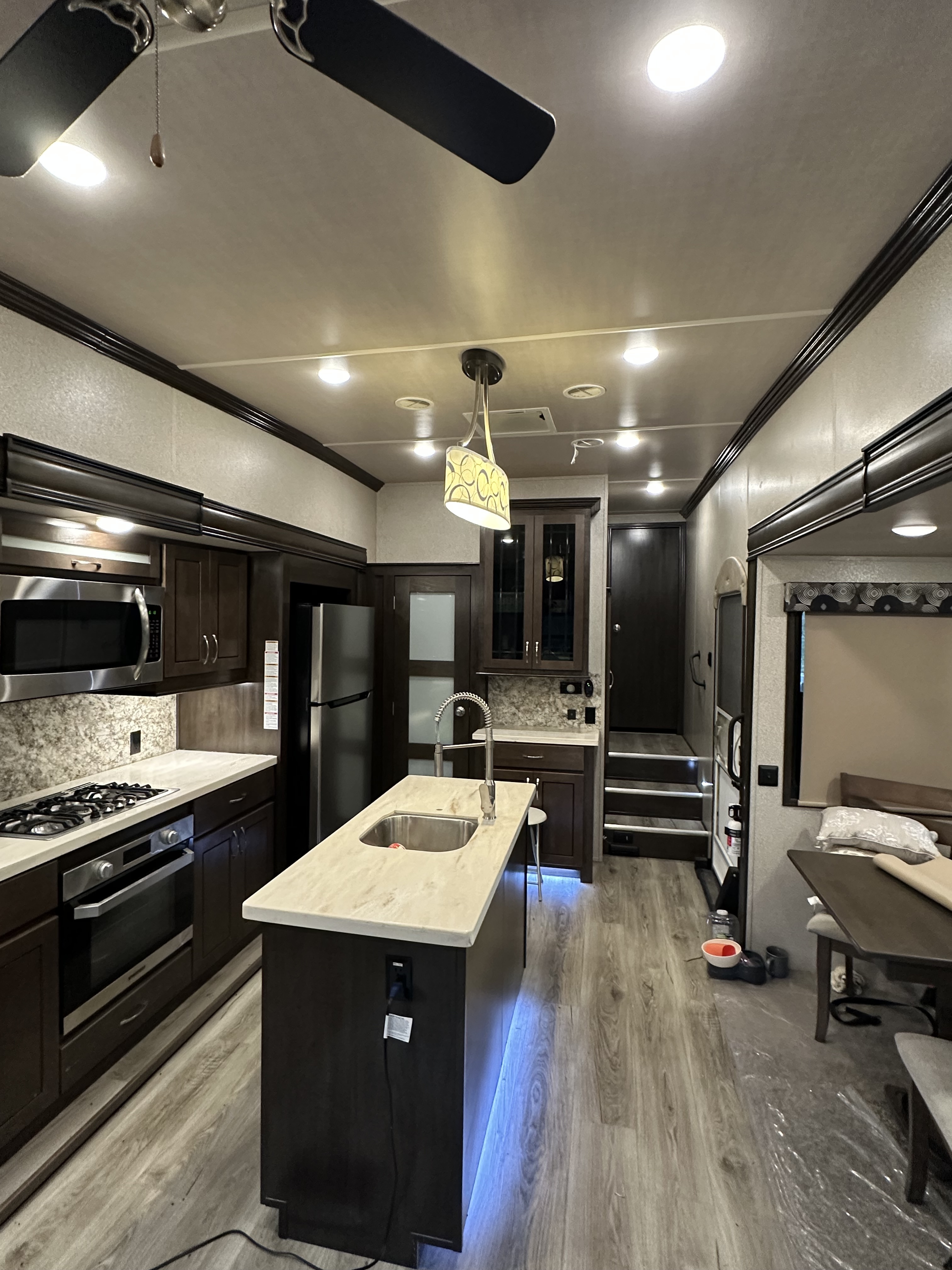 2020 Forest River CEDAR CREEK SILVERBACK 31IK RV