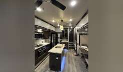 2020 Forest River CEDAR CREEK SILVERBACK 31IK RV