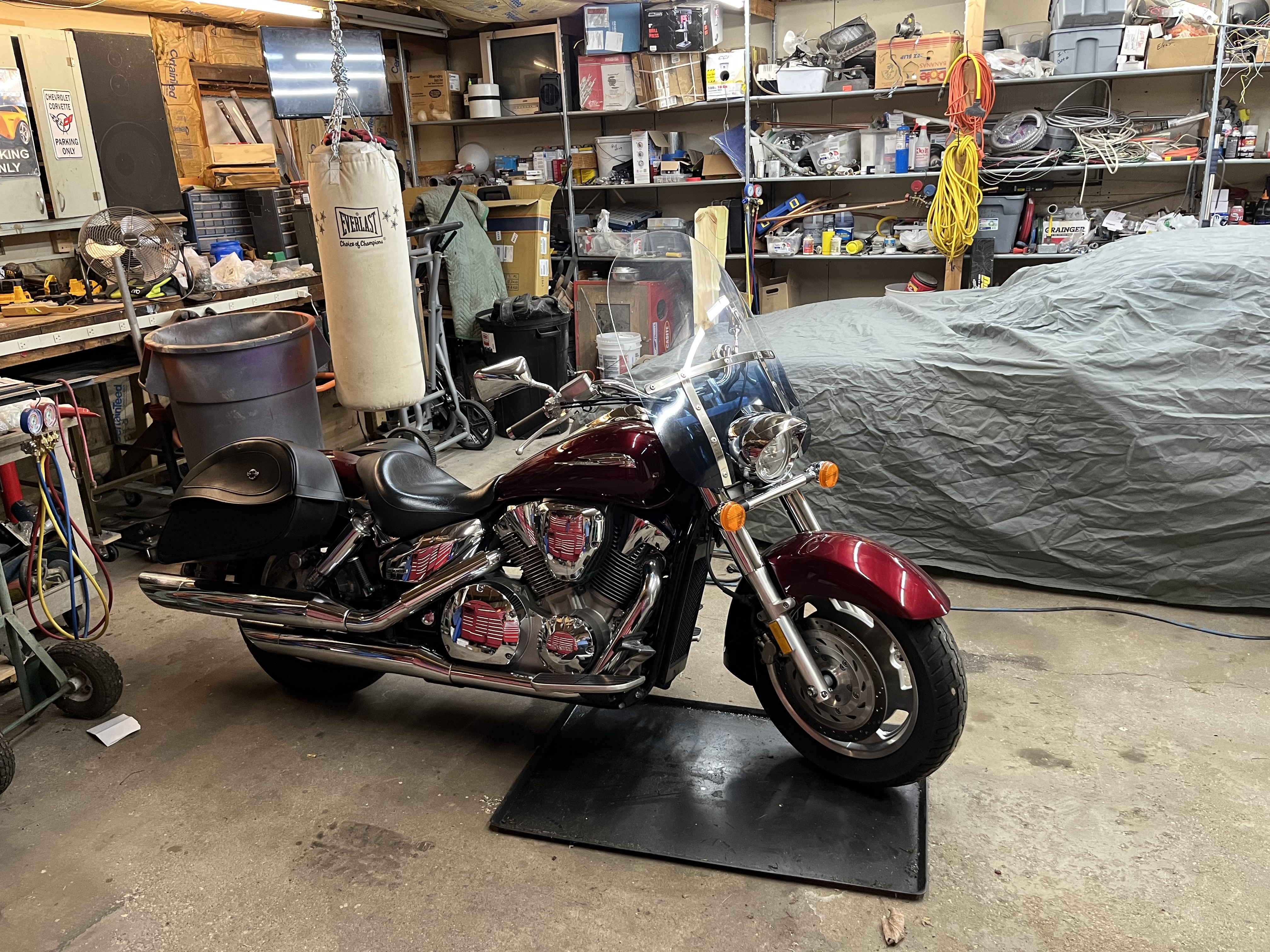 2006 Honda VTX 1300 R R in Norton Shores, MI