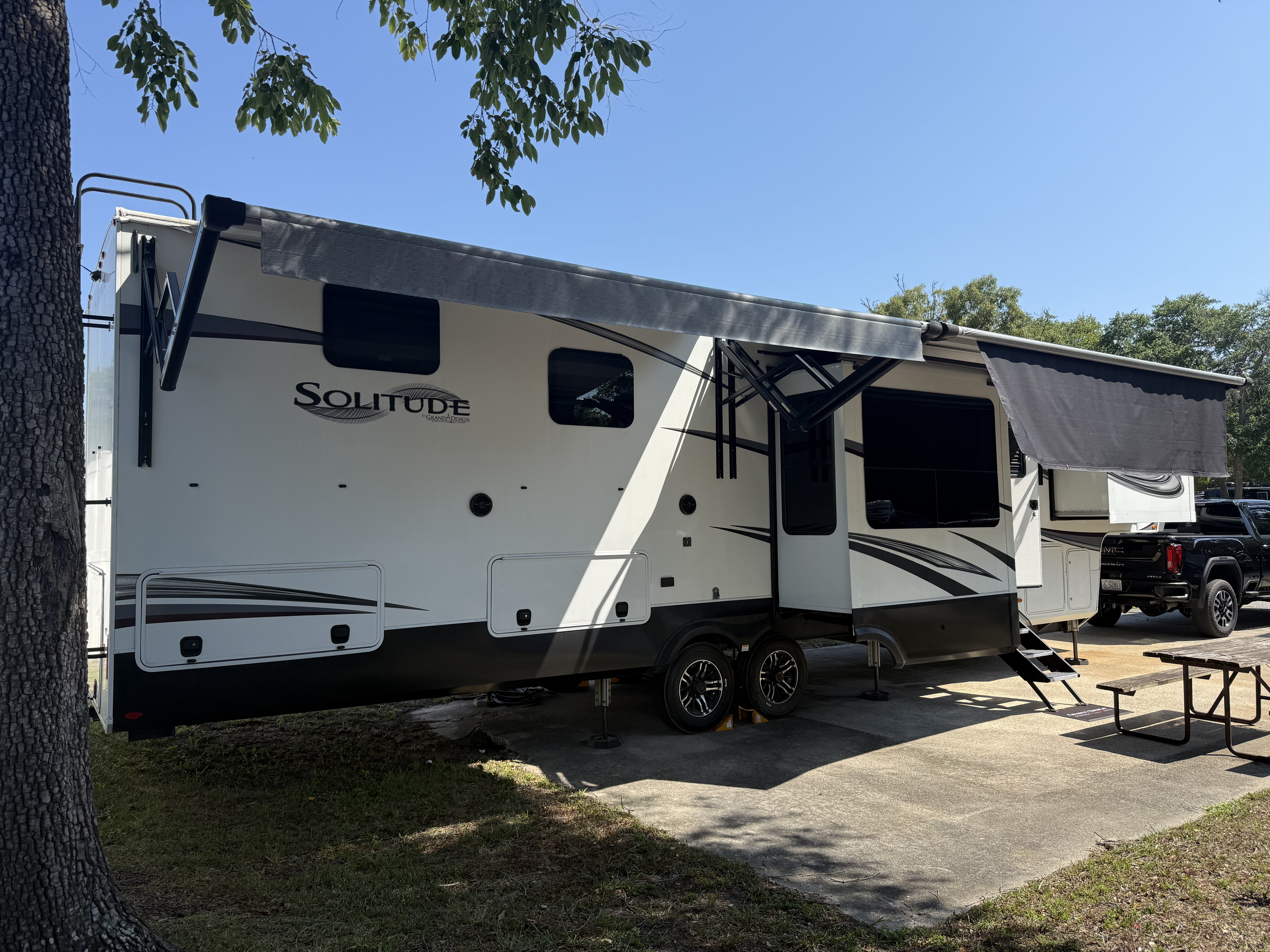 2022 Grand Design SOLITUDE 380FL R in fayetteville NC