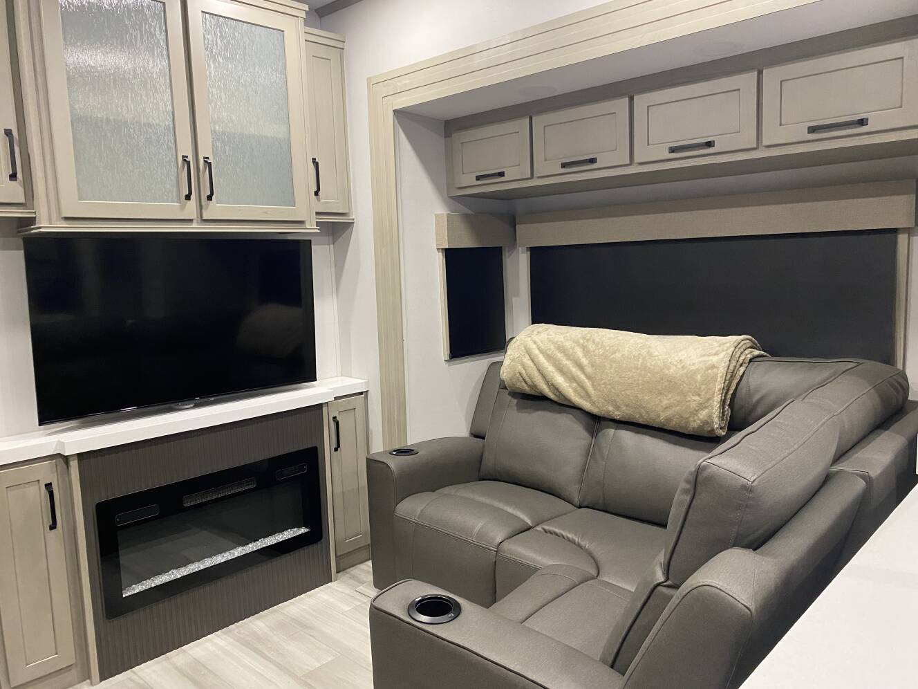 A photo of this 2025 Grand Design MOMENTUM M-CLASS 395MS