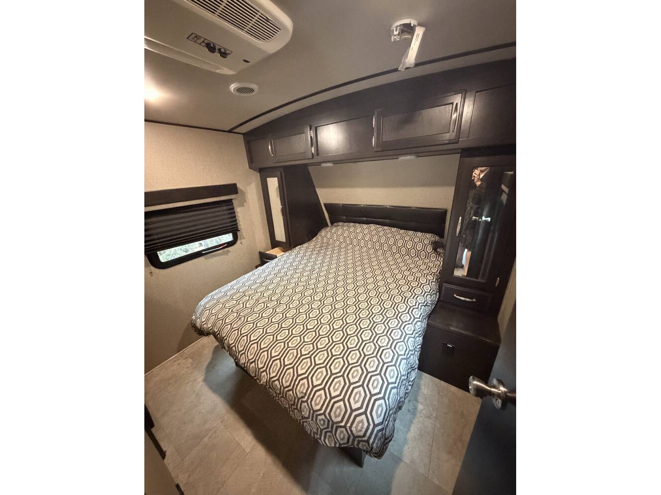 A photo of this 2019 Grand Design IMAGINE 2850MK