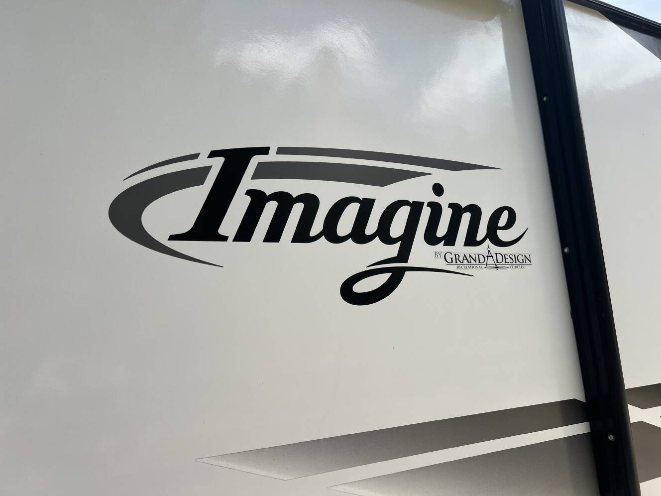 A photo of this 2019 Grand Design IMAGINE 2850MK
