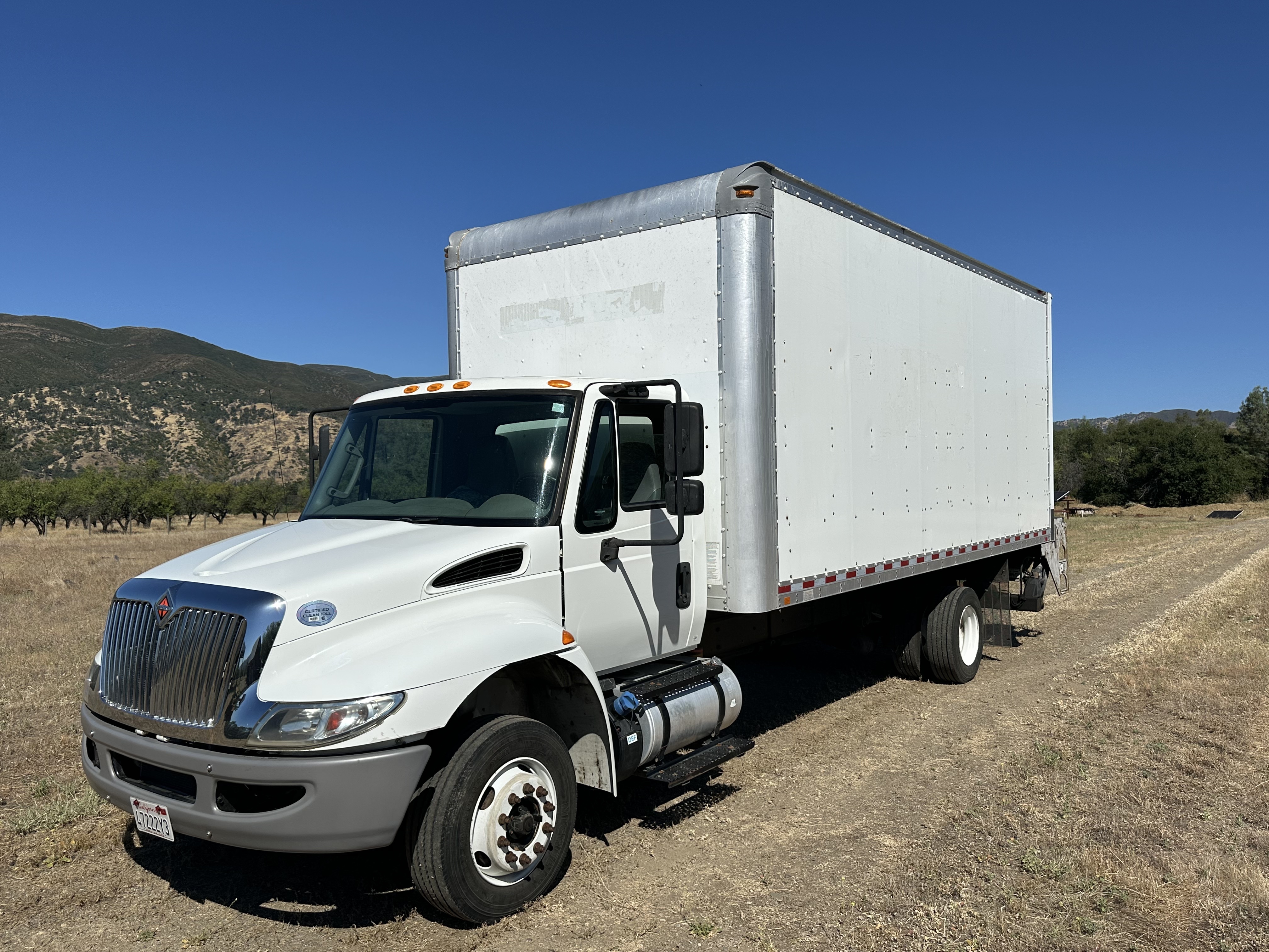 2016 INTERNATIONAL 4300 SBA in West Sacramento, CA