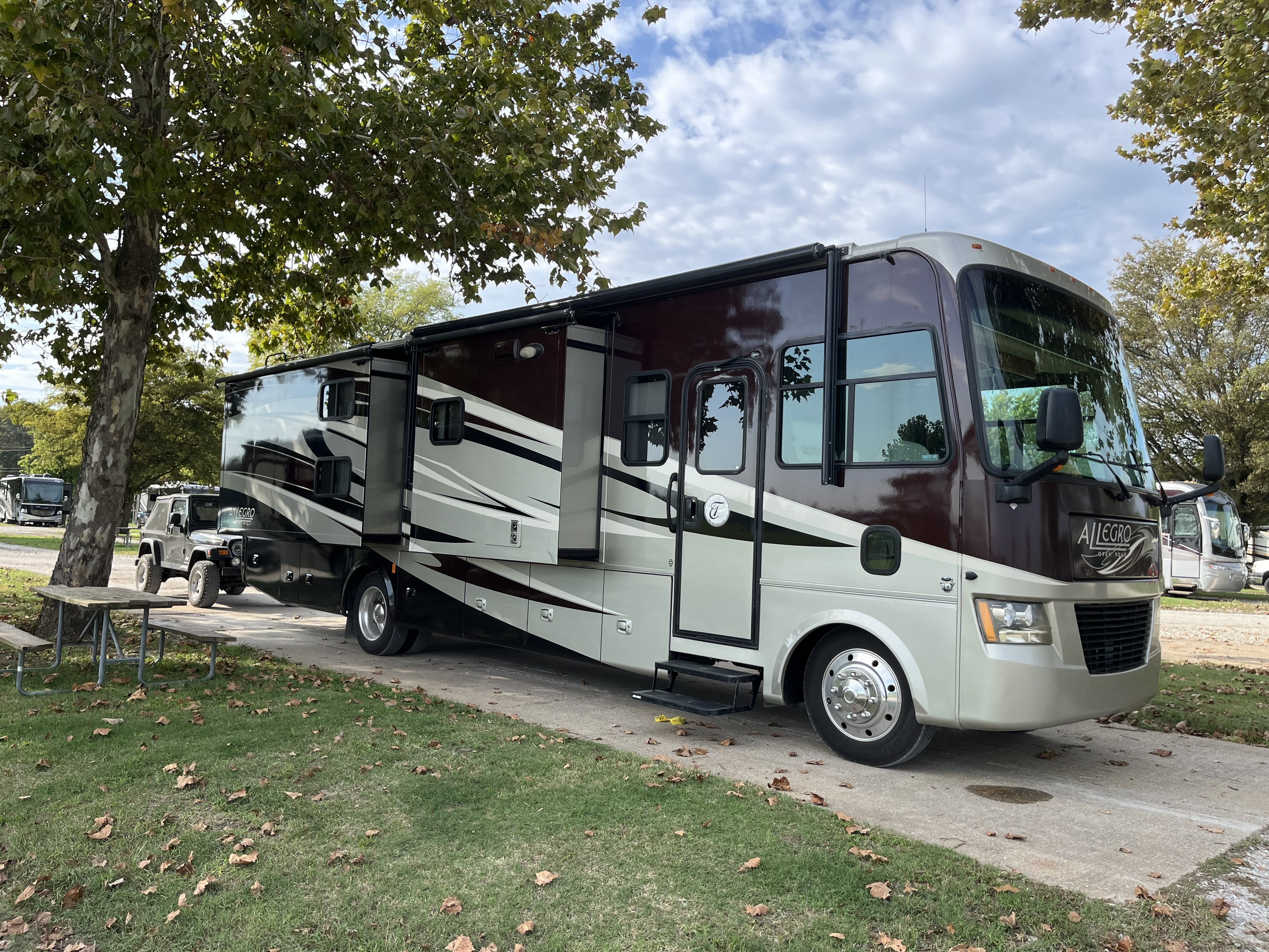 2012 Tiffin Motorhomes ALLEGRO OPEN ROAD 35QBA RV