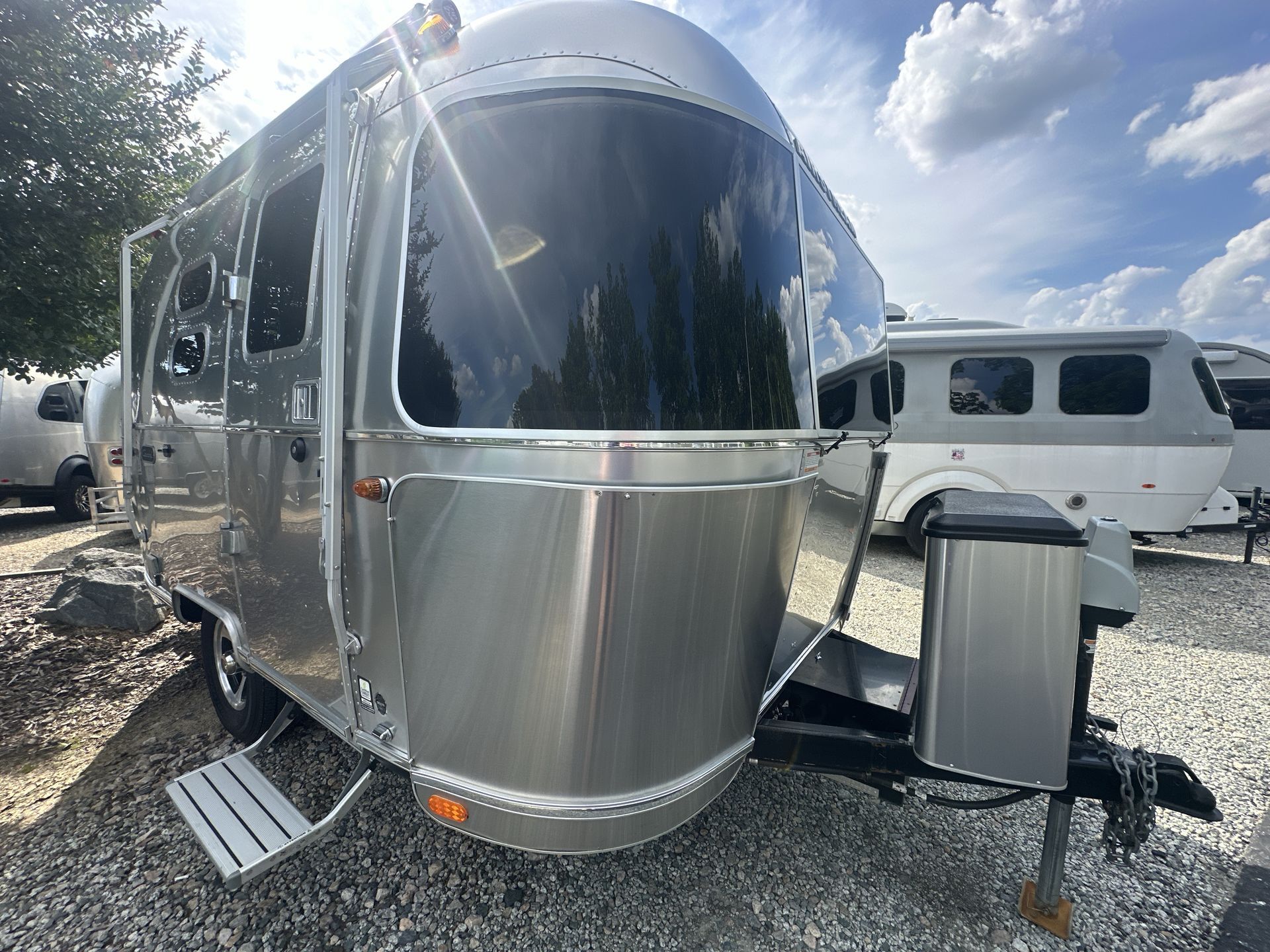 2020 Airstream Caravel 16RB in lexington SC