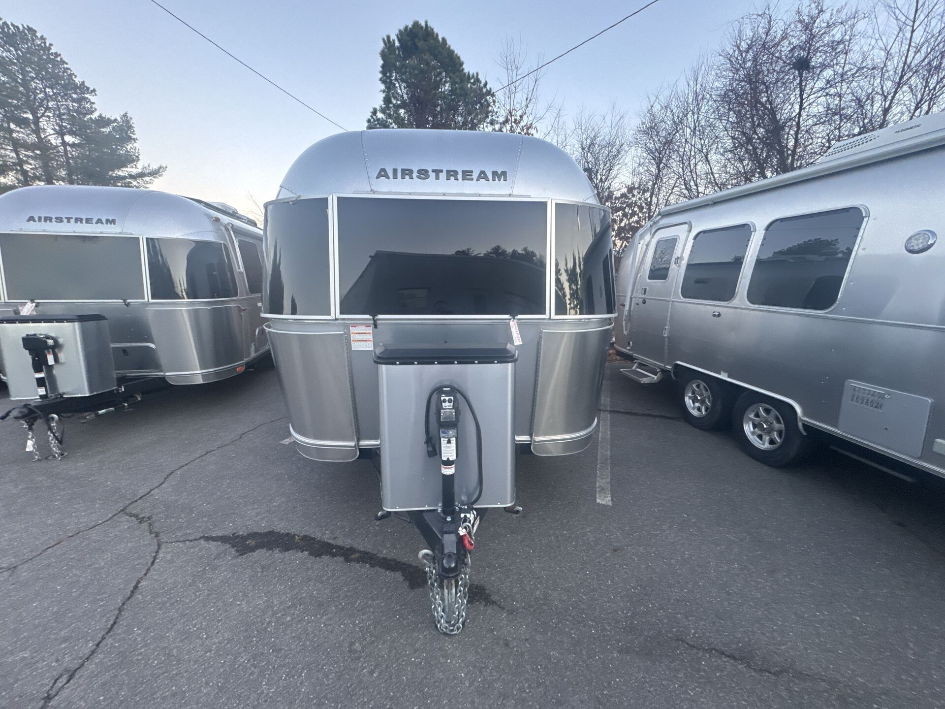 2022 Airstream Flying Cloud 23FBQ in nashua NH