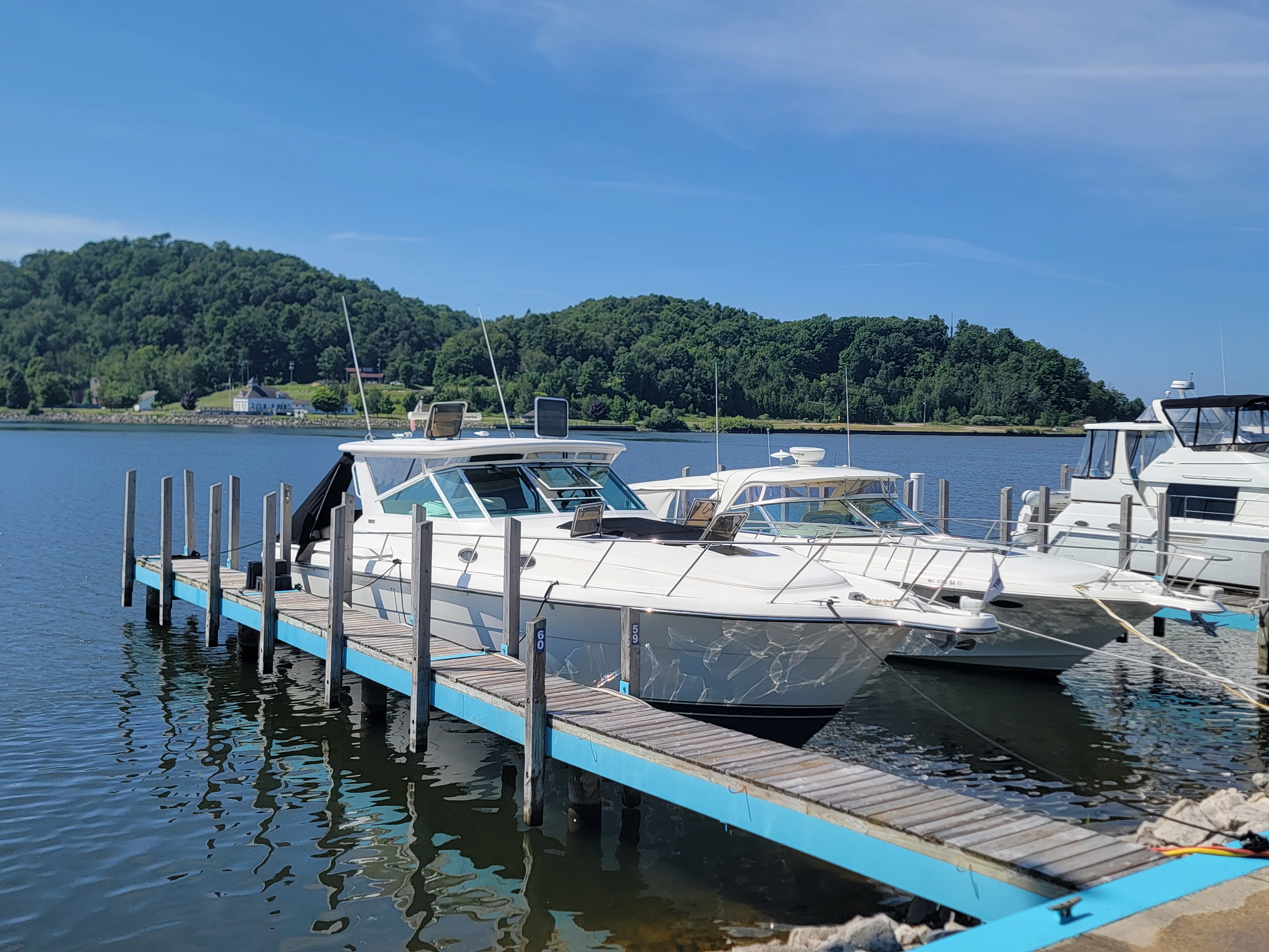 2001 Tiara Yachts 4000 EXPRESS Cruiser Boat boat