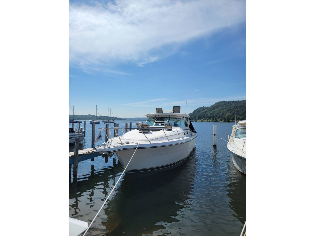 A photo of this 2001 Tiara Yachts 4000 EXPRESS