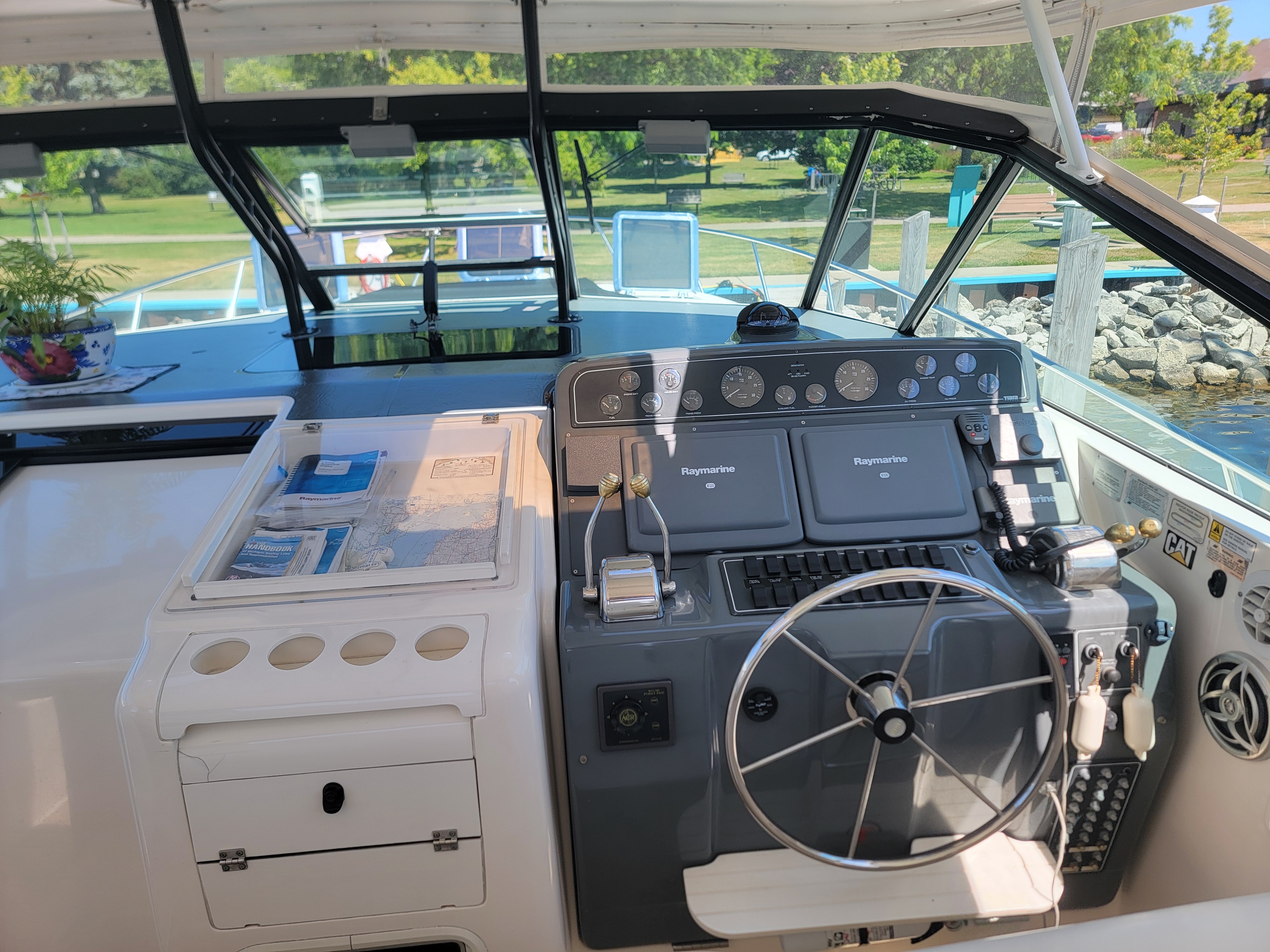 2001 Tiara Yachts 4000 EXPRESS in montague MI
