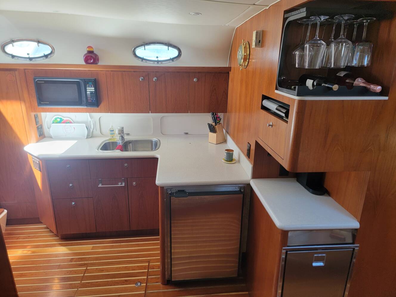 A photo of this 2001 Tiara Yachts 4000 EXPRESS