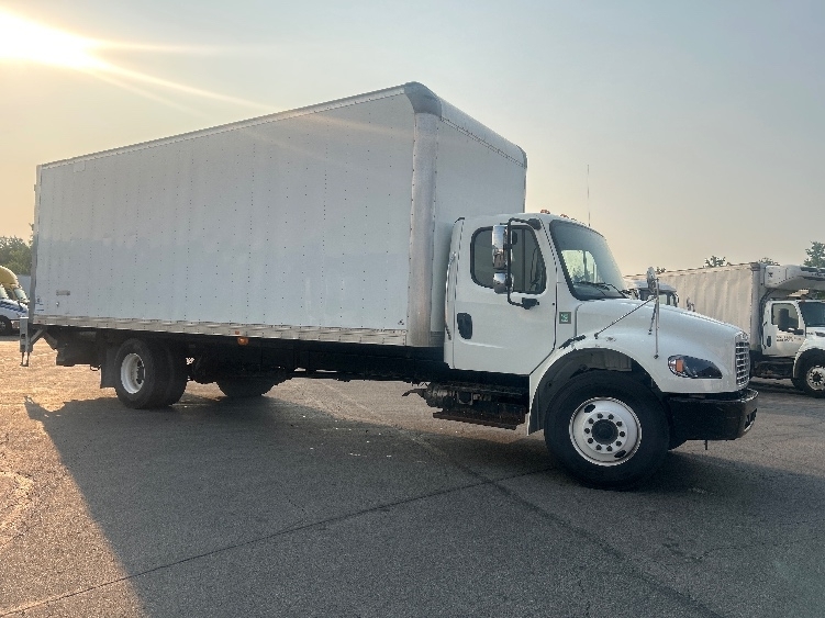 2020 FREIGHTLINER BUSINESS CLASS M2 106 in Obetz, OH