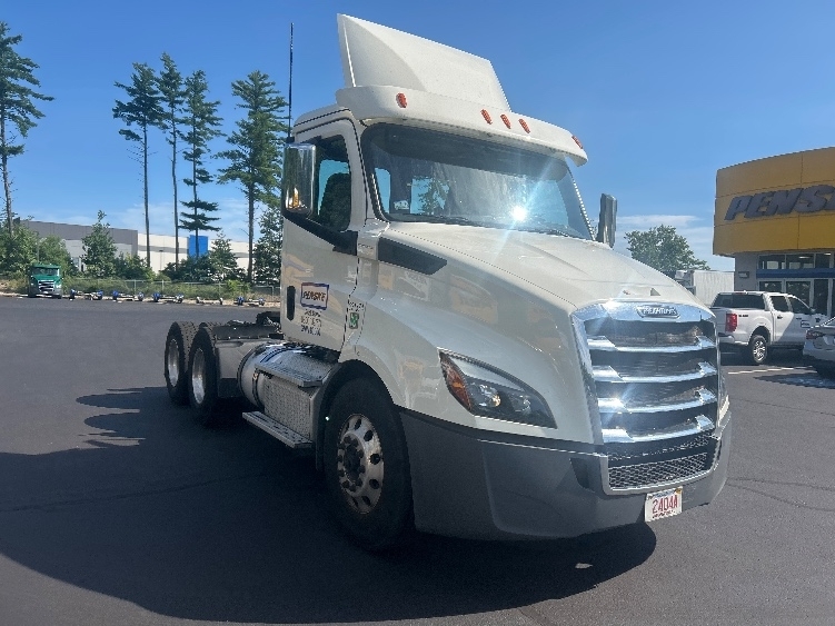 2019 FREIGHTLINER CASCADIA 116 in Braintree, MA