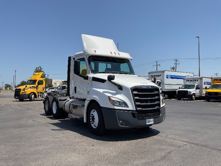 2020 FREIGHTLINER CASCADIA 126 in Oklahoma City, OK