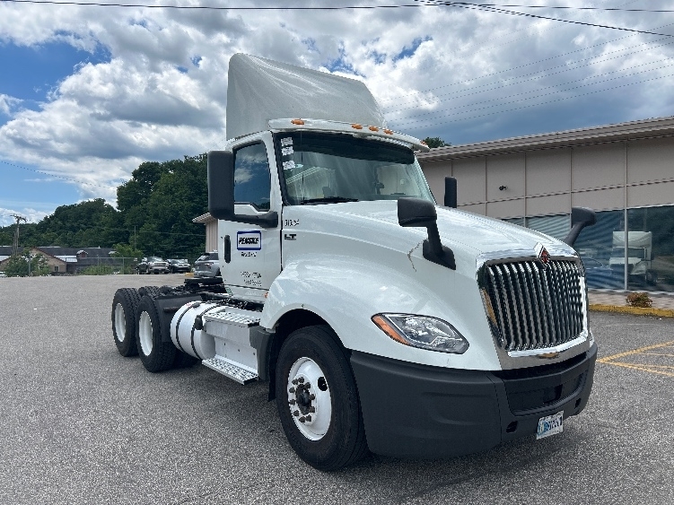 2018 INTERNATIONAL LT625 in Cross Lanes, WV