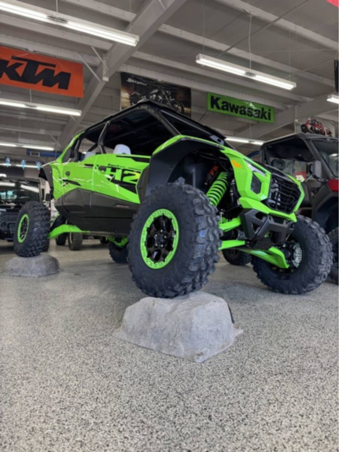 A photo of this 2026 Kawasaki Teryx5 H2 Deluxe eS