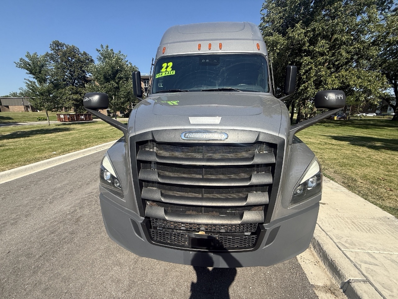 2022 FREIGHTLINER CASCADIA 126 in Elmhurst, IL