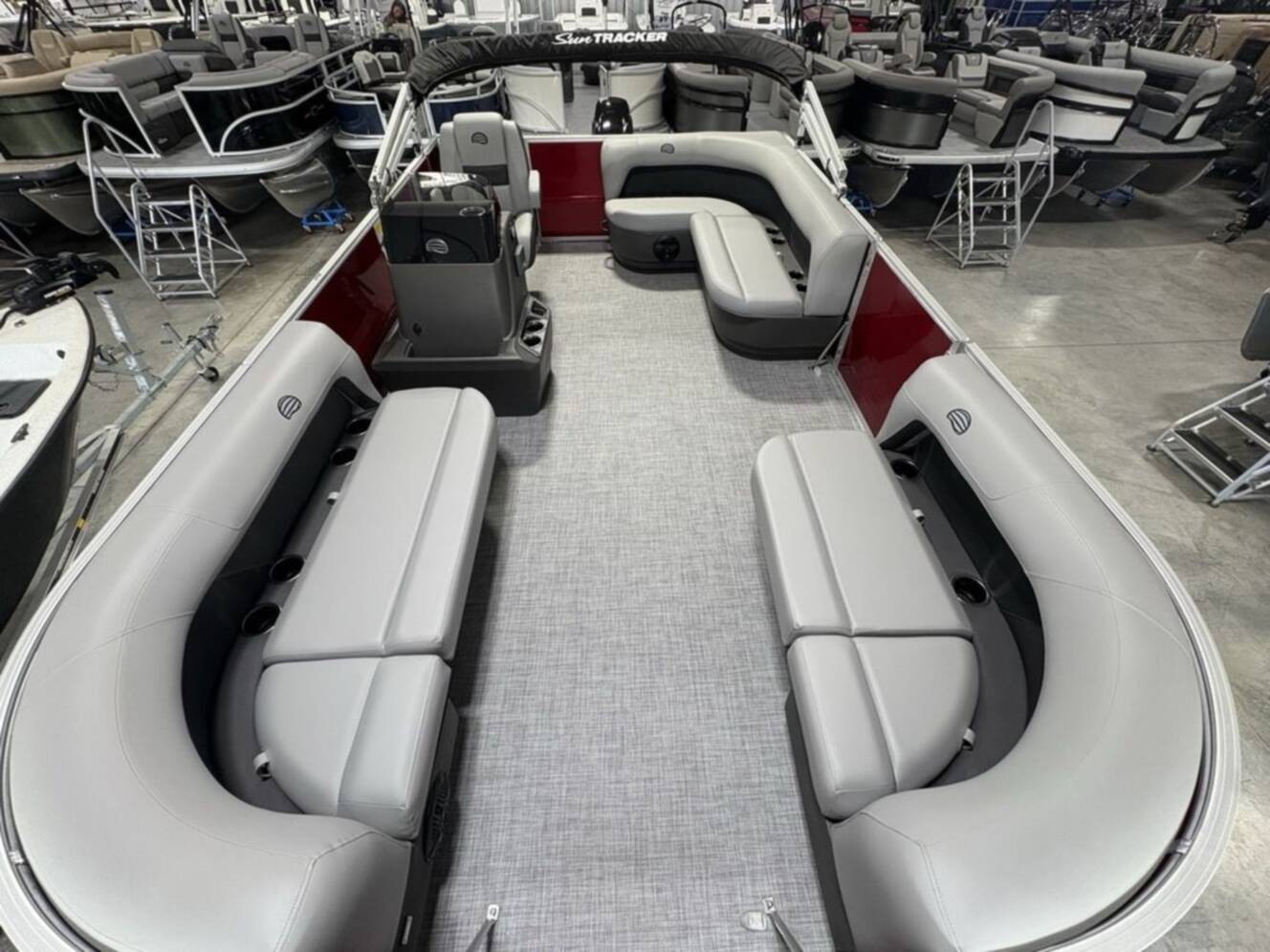 A photo of this 2026 Sun Tracker Party Barge® 16 DLX