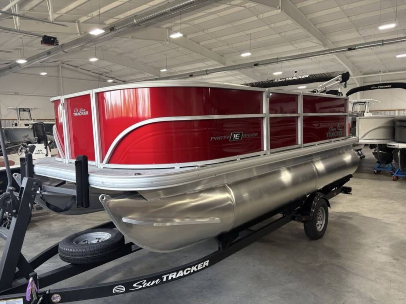 A photo of this 2026 Sun Tracker Party Barge® 16 DLX
