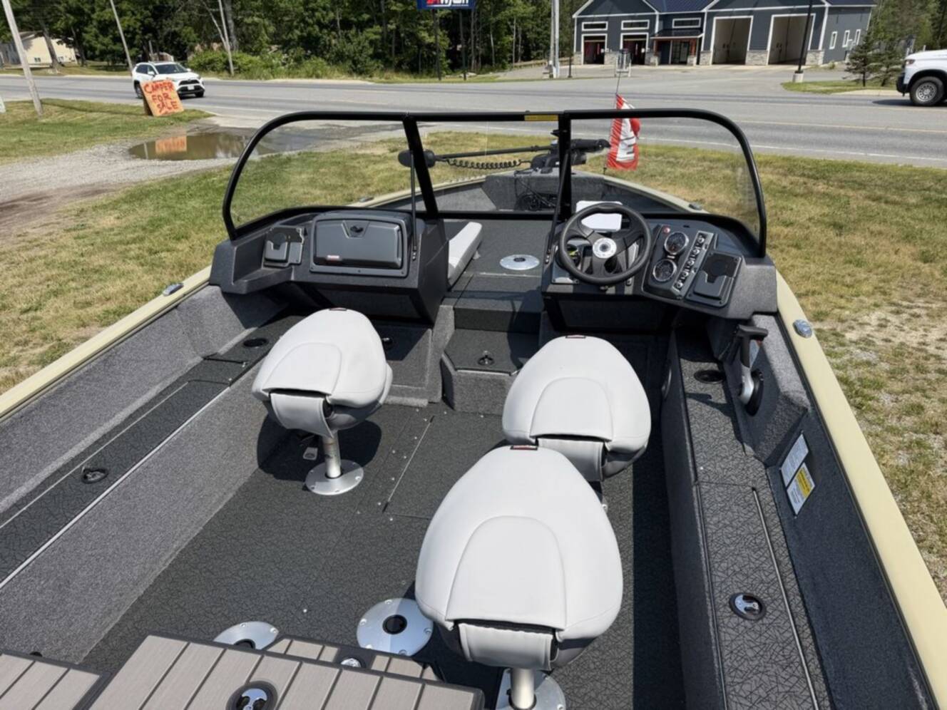 A photo of this 2027 Tracker® Boats PG V175 CB