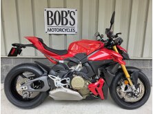 8 Exciting Sportbikes We Can’t Wait to Ride Next Year image