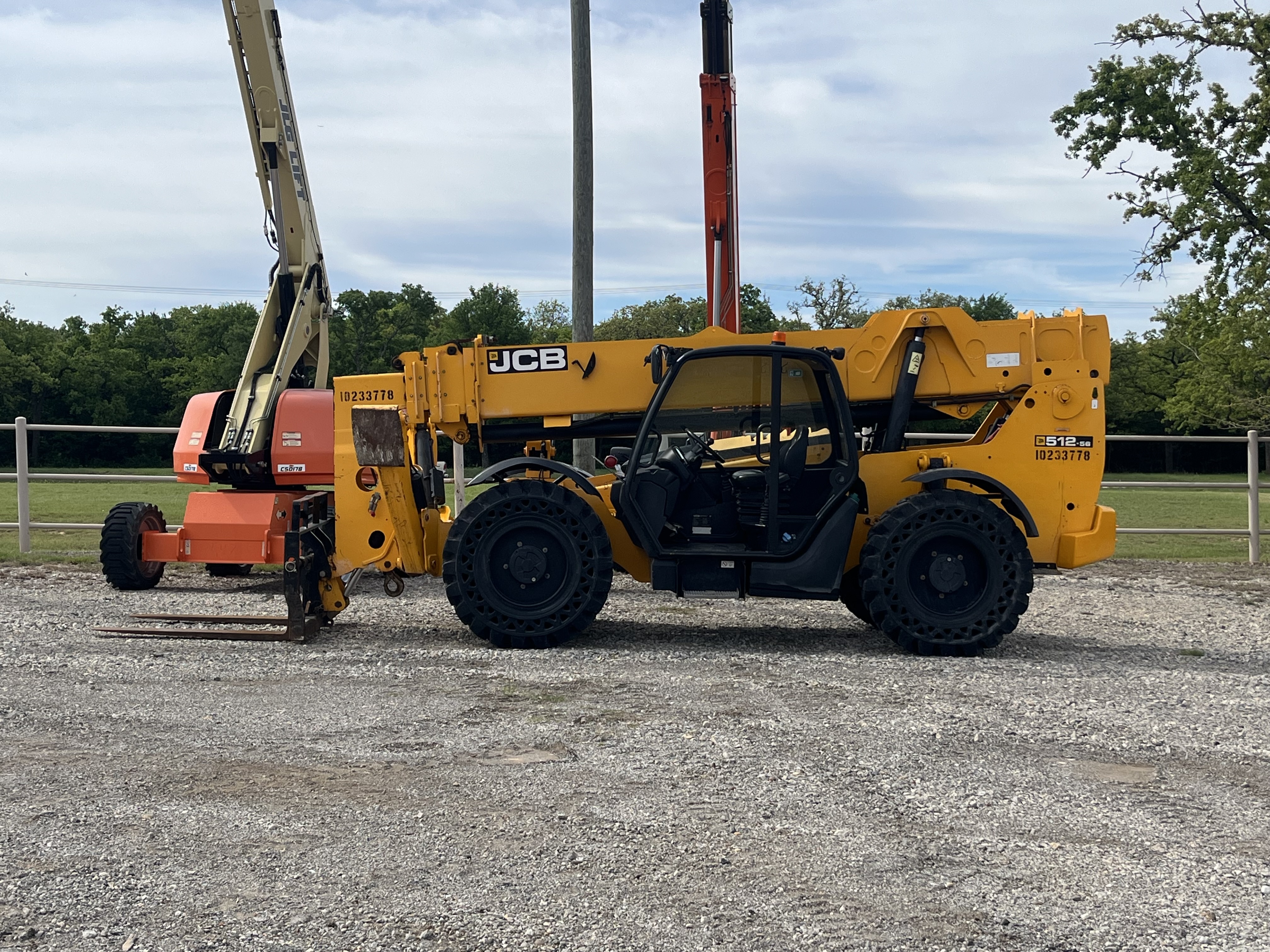2018 JCB 512-56 in Weatherford, TX