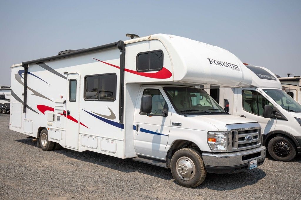 2019 Forest River FORESTER 3051 in moses lake WA