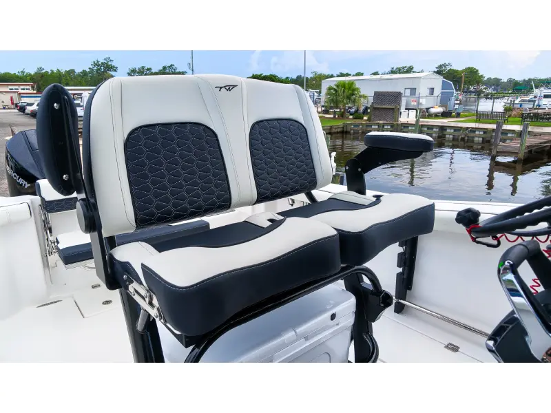 2027 Tidewater 272CC
