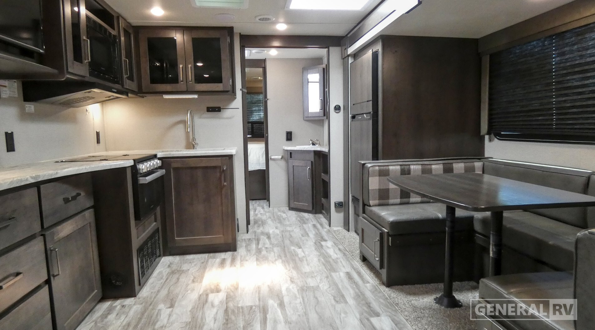 2022 Grand Design TRANSCEND XPLOR 251BH in longmont CO