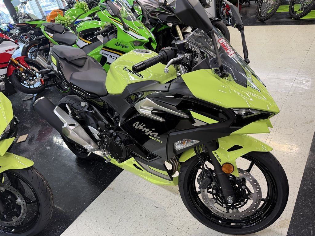 2026 Kawasaki Ninja® 500 ABS Metallic Yellowish Green/Ebony ABS in Warsaw, IN