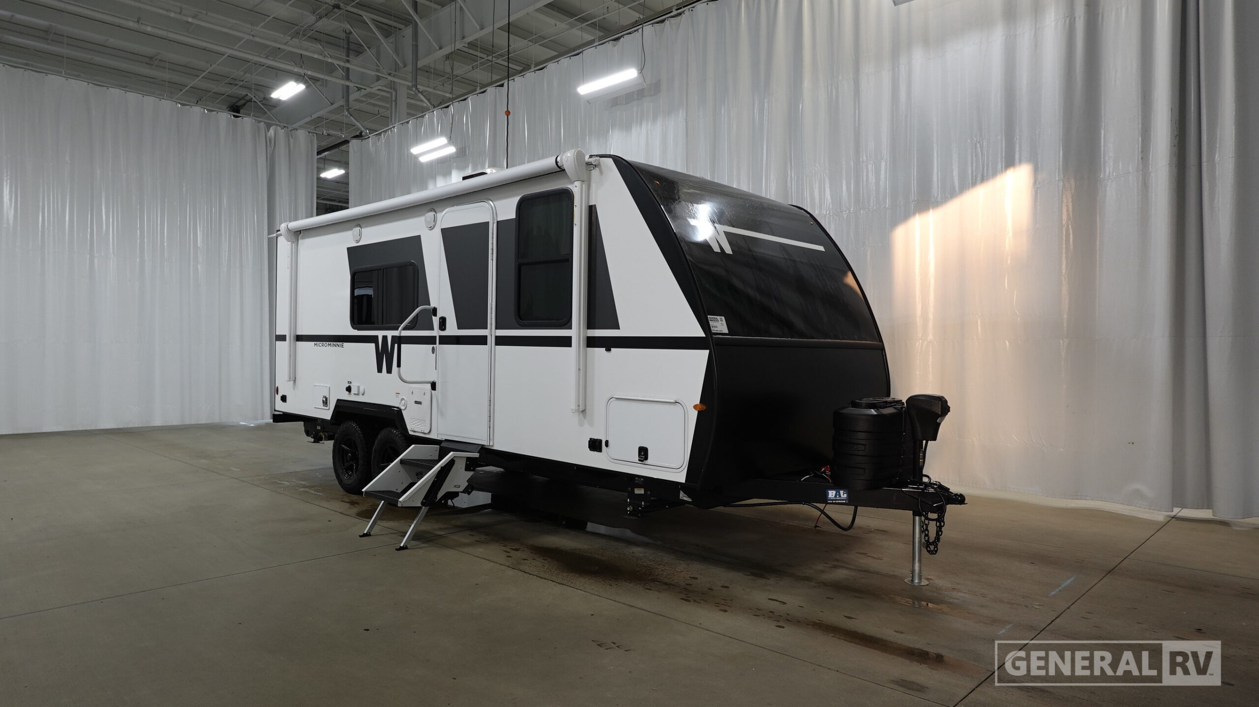 2027 Winnebago MICRO MINNIE 2200FBH in elizabetown PA
