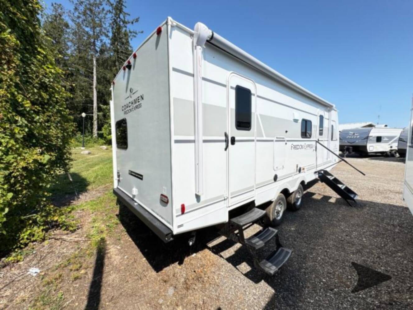 A photo of this 2026 Coachmen Rv Freedom Express Ultra Lite 271BHE