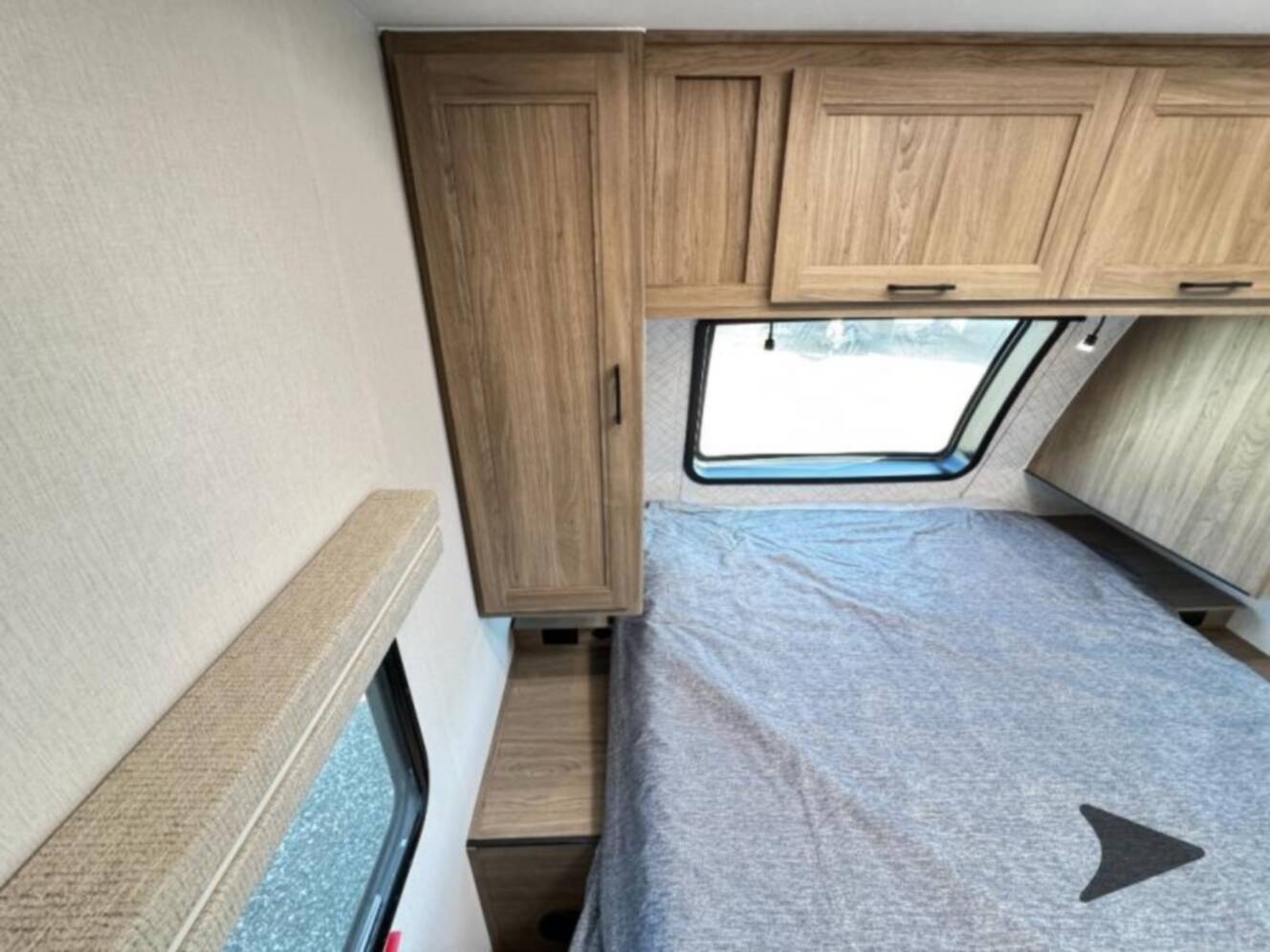 A photo of this 2026 Coachmen Rv Freedom Express Ultra Lite 271BHE