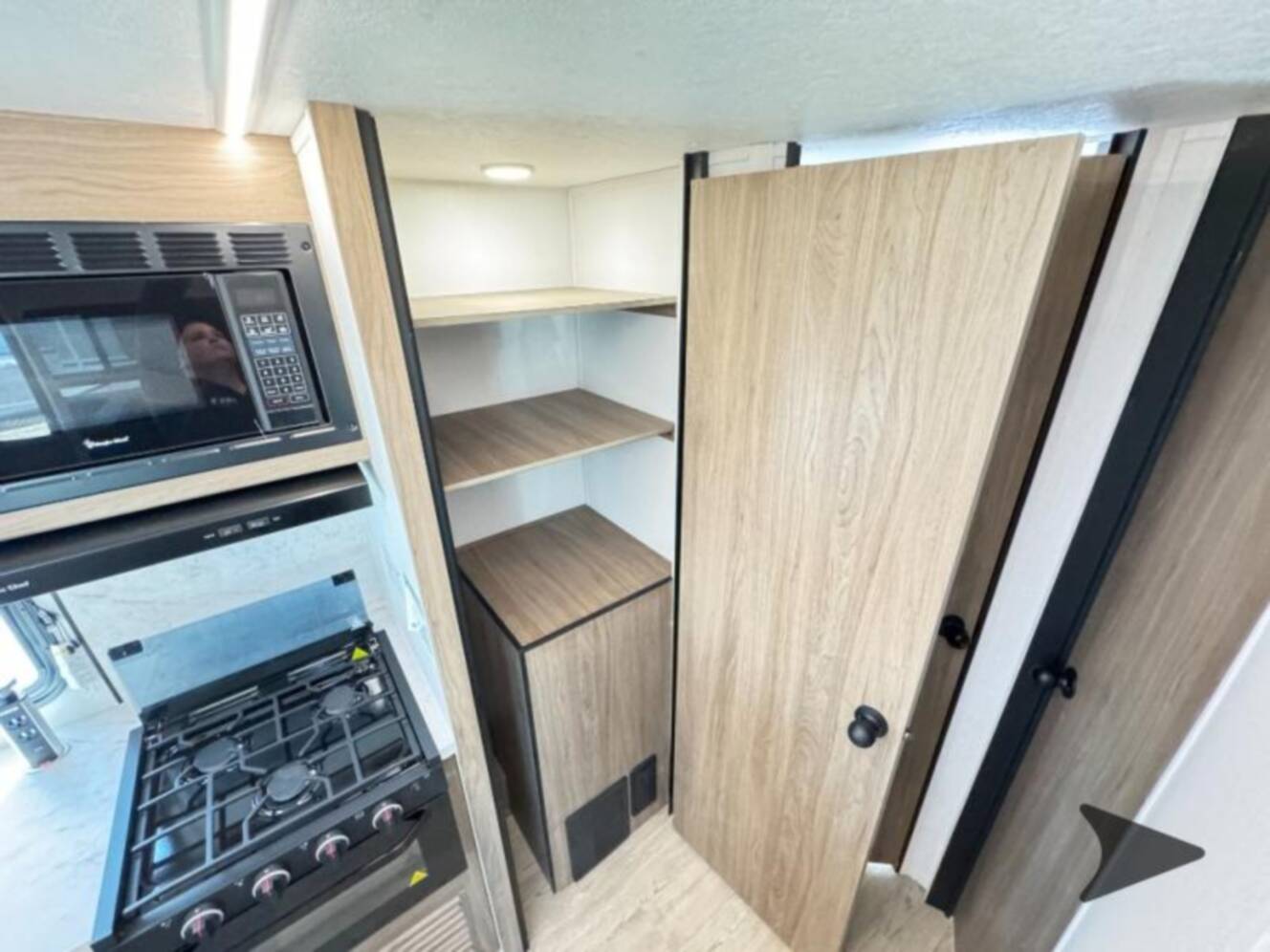 A photo of this 2026 Coachmen Rv Freedom Express Ultra Lite 271BHE