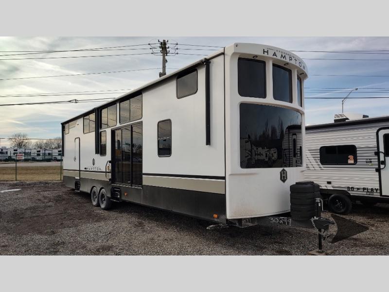 2025 Crossroads Rv Hampton 390PVL* HP390PVL in anderson IN