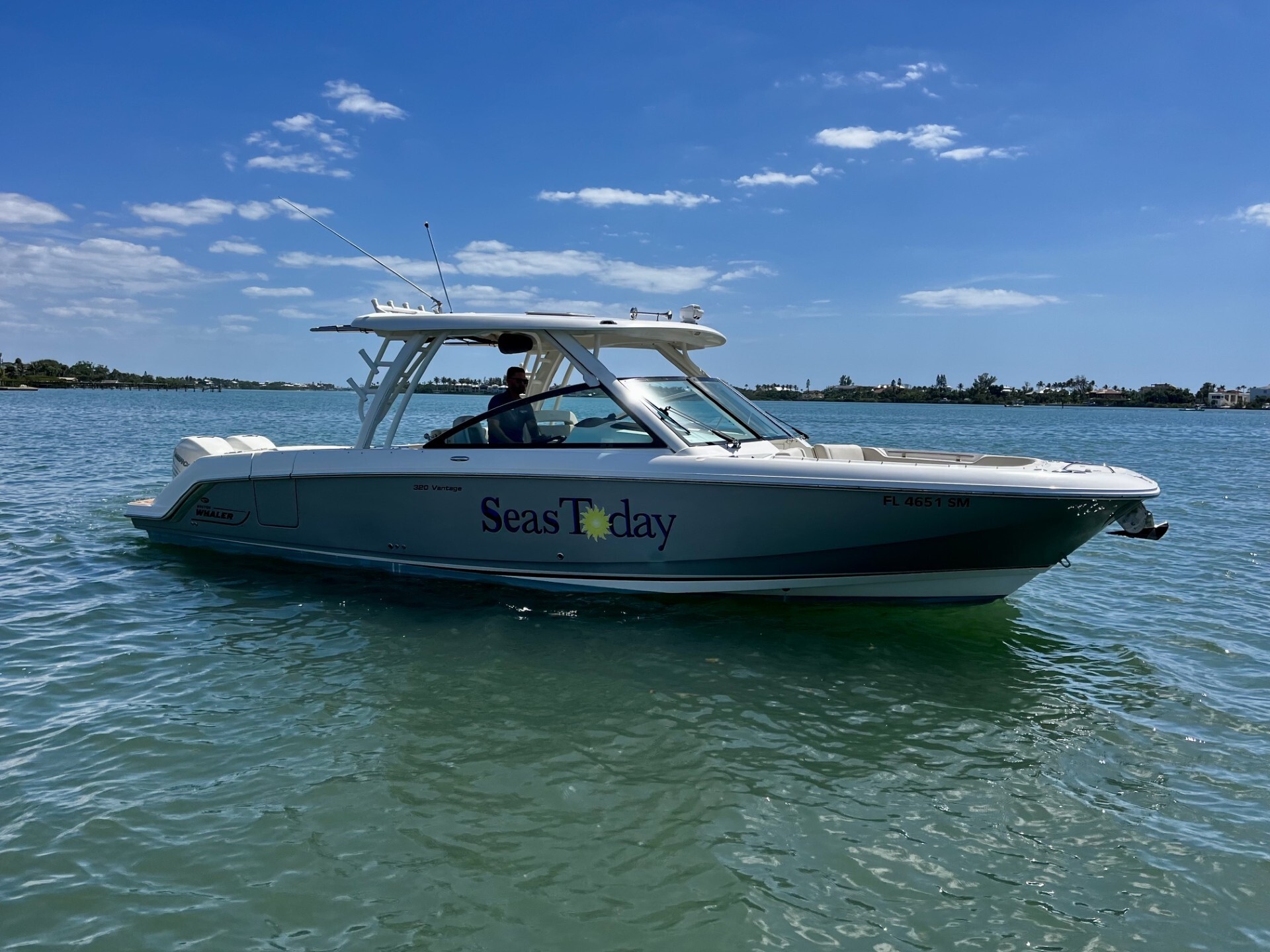 2019 Boston Whaler 320 VANTAGE in venice FL