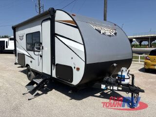 2022 FOREST RIVER WILDWOOD FSX 179DBKX