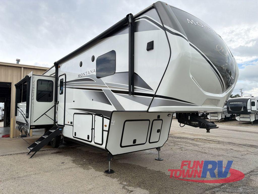 2024 Keystone Rv Montana 3123RL in giddings TX
