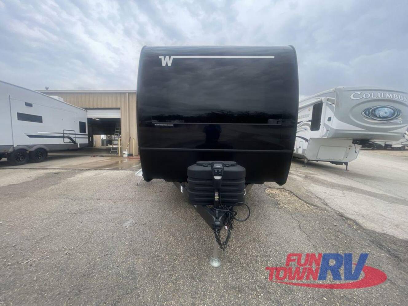 A photo of this 2026 Winnebago Thrive 25RLS