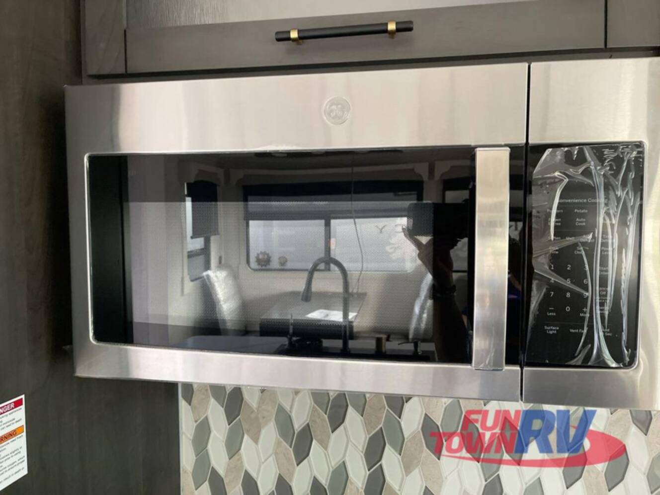 A photo of this 2025 Redwood Rv Regency 3721FDB
