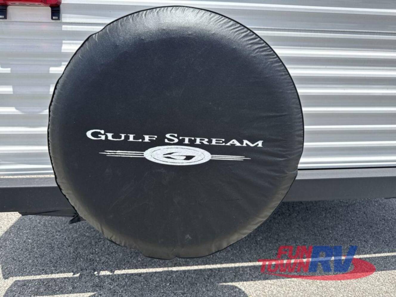 A photo of this 2026 Gulf Stream Rv Kingsport Super Lite 199RK