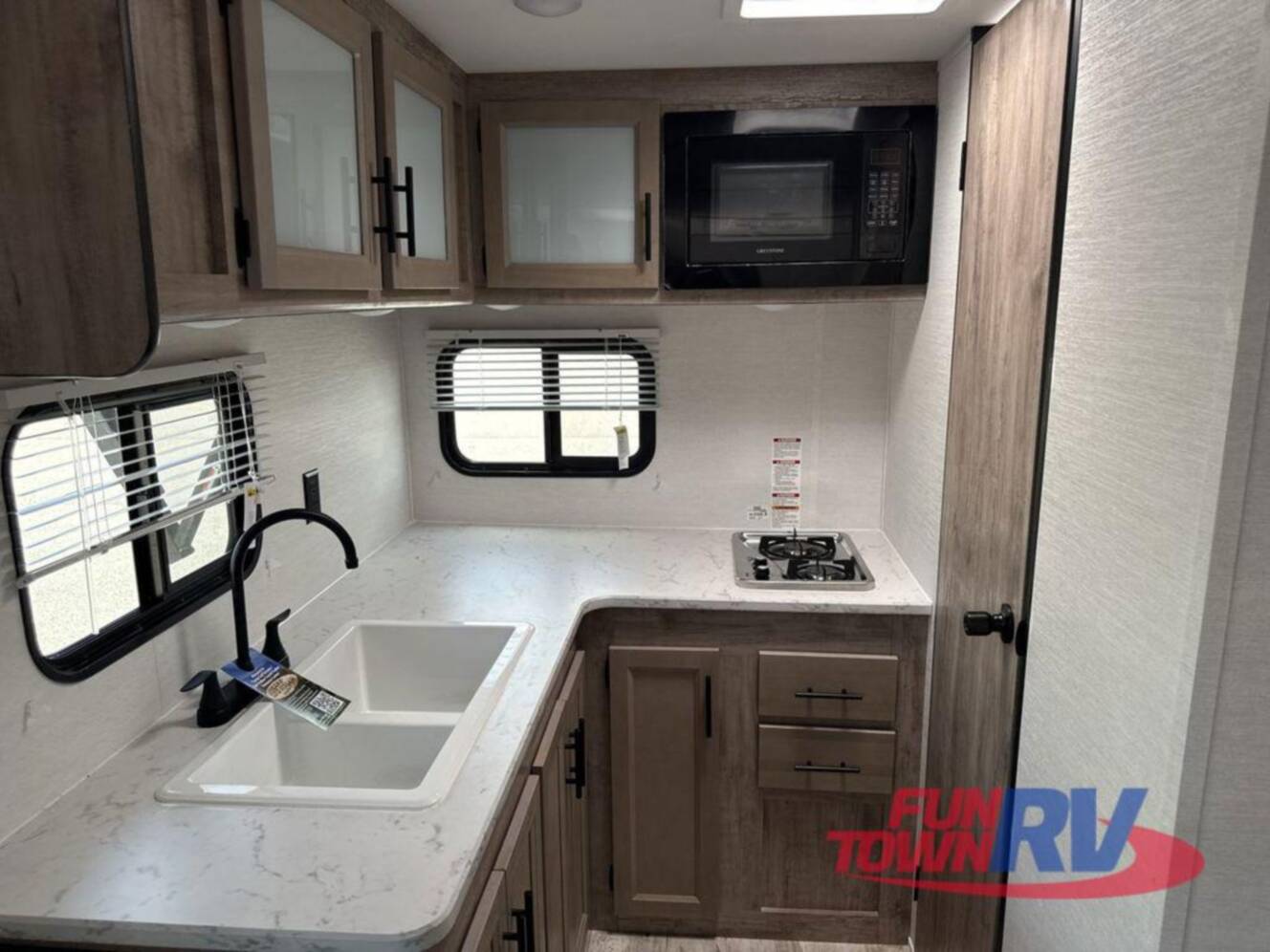 A photo of this 2026 Gulf Stream Rv Kingsport Super Lite 199RK