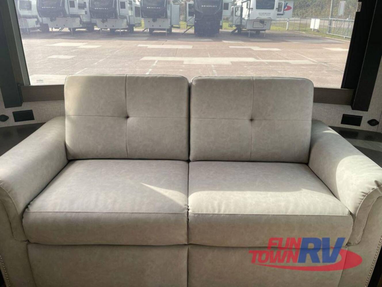A photo of this 2025 Redwood Rv Regency 3721FDB