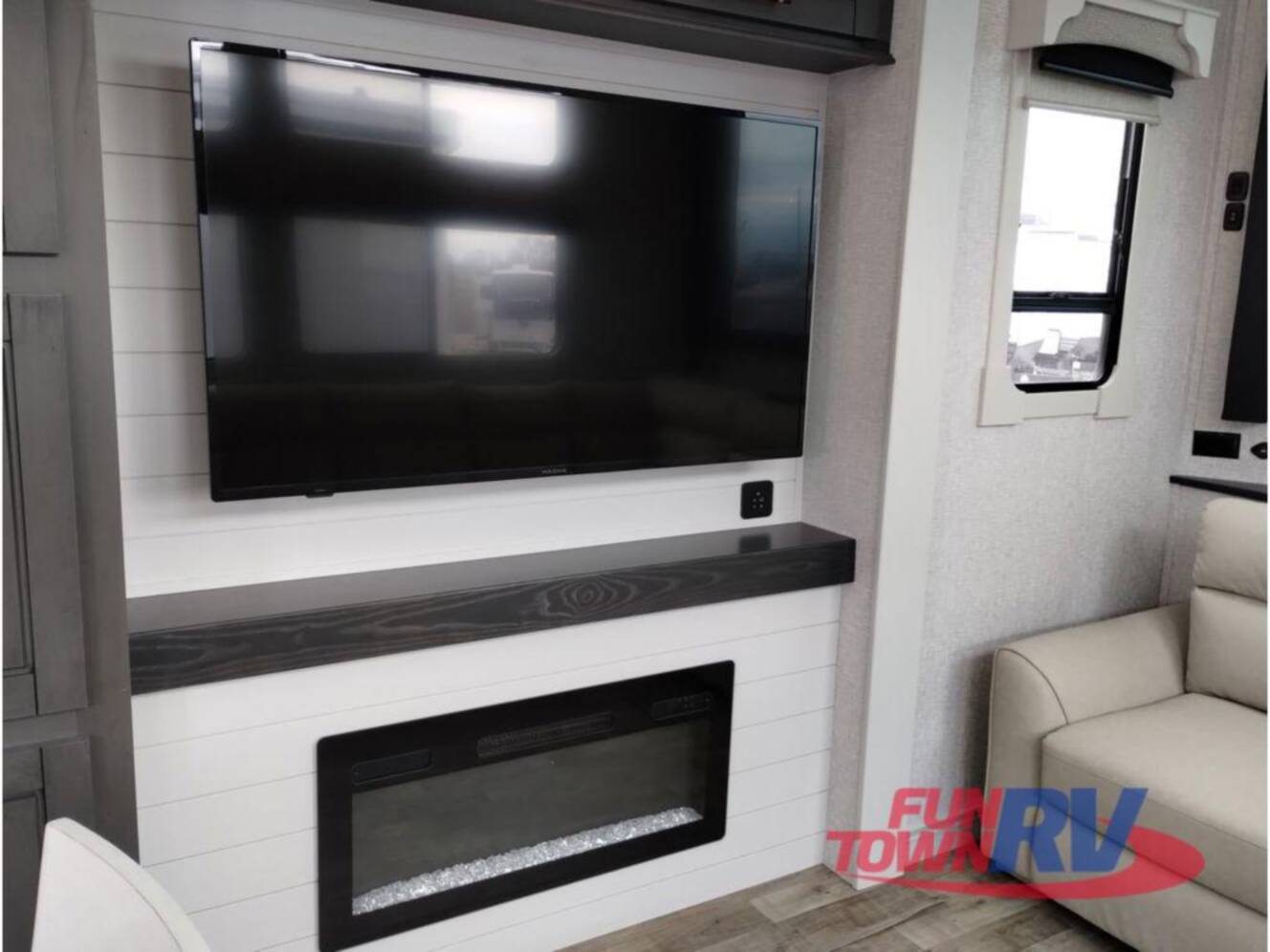 A photo of this 2025 Redwood Rv Regency 3951BAM