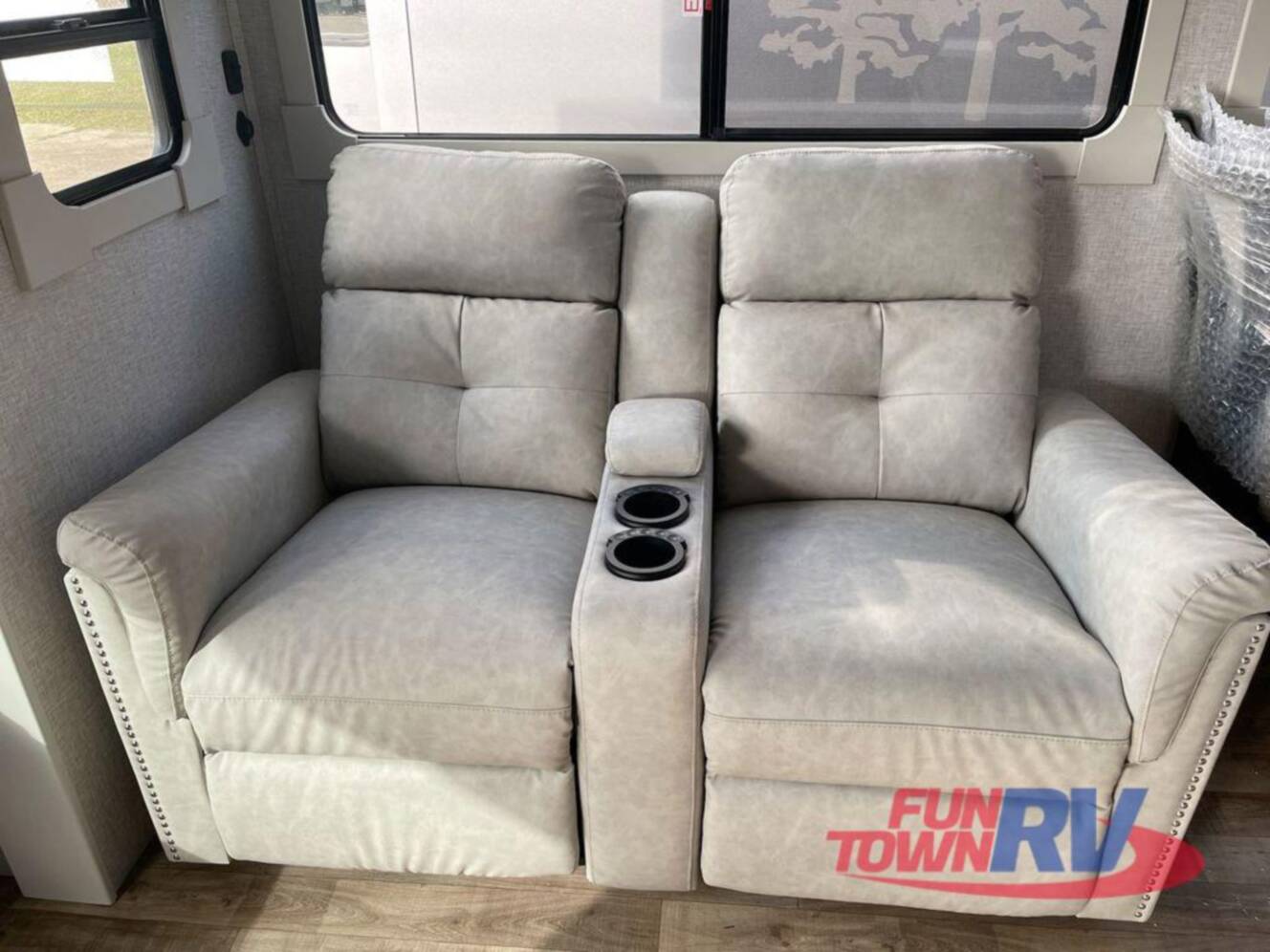 A photo of this 2025 Redwood Rv Regency 3721FDB