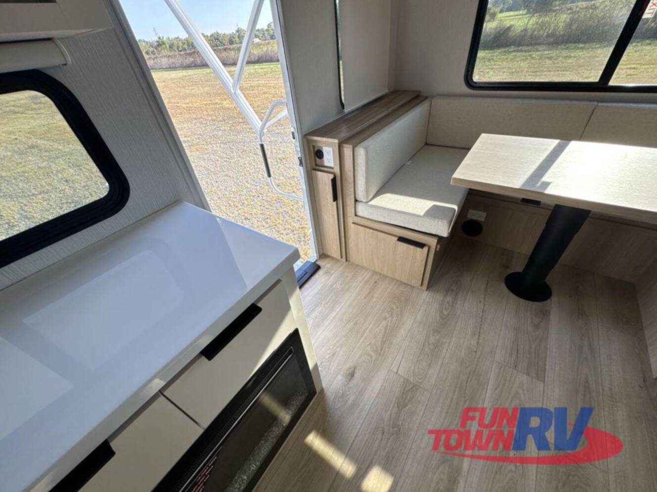 A photo of this 2026 Winnebago Thrive 25RLS