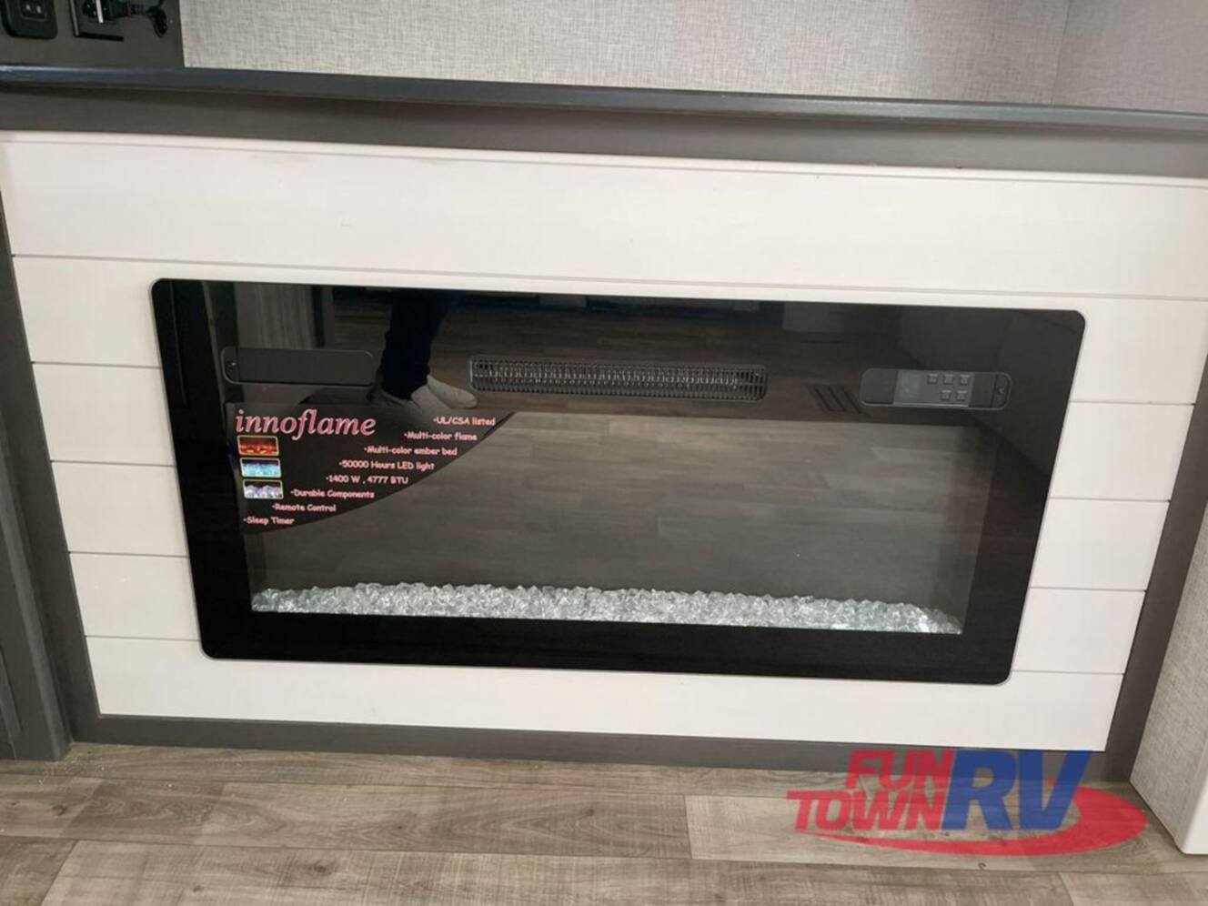 A photo of this 2025 Redwood Rv Regency 3721FDB